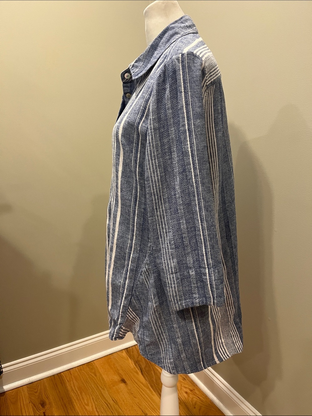 Soft Surroundings Livienne Linen Button Down Top - Picture 3 of 9
